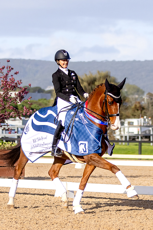 Melissa Galloway-Windermere J'Obei W - FEI Dressage World Cup Grand Prix Freestyle Champion.jpg
